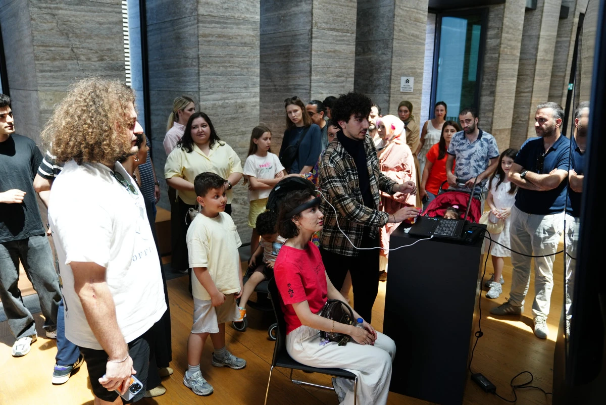 6. İstanbul Dijital Sanat Festivali'ne Binlerce Ziyaret&ccedil;i!