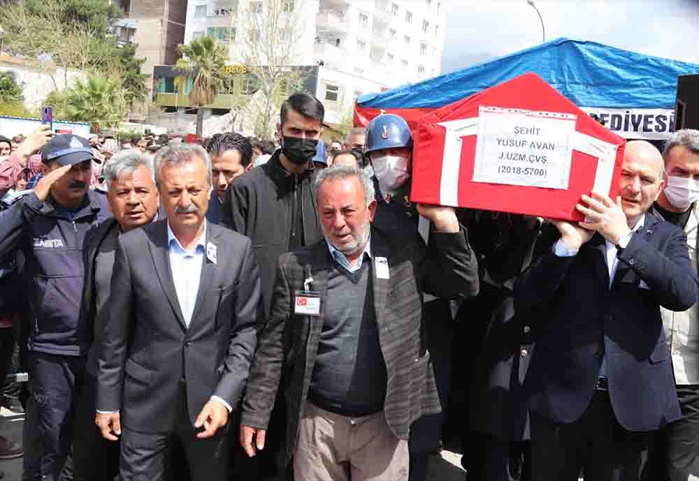 Adana'daki trafik kazasında şehit olan Uzman Çavuş Avan'ın cenazesi Osmaniye'de toprağa verildi 