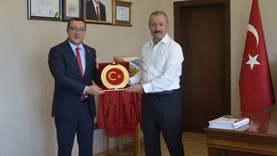 Afrika-Türkiye İş Birliği Platformu Başkanı Osman Genç, Kırıkkale Üniversitesi Rektörünü Ziyaret Etti