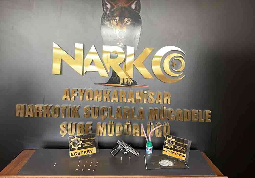 Afyonkarahisar'da uyuşturucu madde ticareti yaptığı iddia edilen zanlı tutuklandı