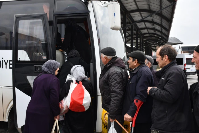 Ahmet Akın&rsquo;dan Sel Mağdurlarına Ulaşım Kalkanı: Yıkılan K&ouml;pr&uuml;ye Alternatif Seferberlik