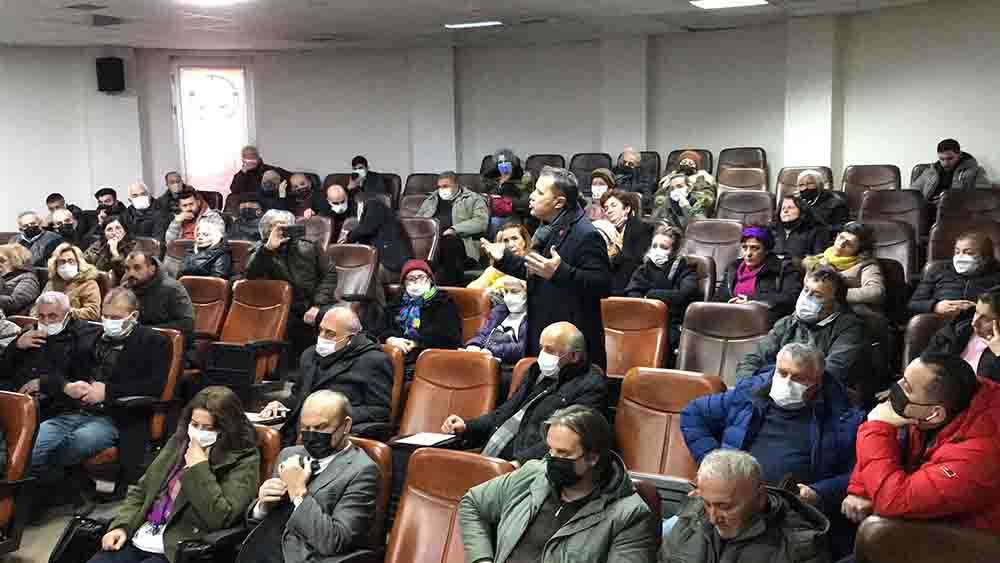 Akçakoca Belediye Meclisi, su parkı yapılması için 19 milyon lira borçlanma talebi ile olağanüstü toplandı 