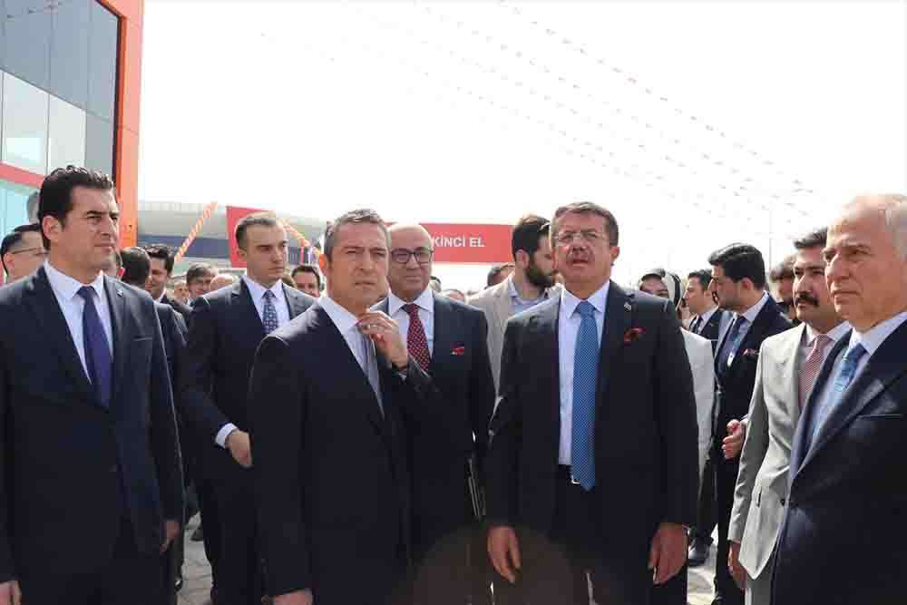 Ali Koç, Denizli'de Otokoç ikinci el bayi açılışı yapıldı 