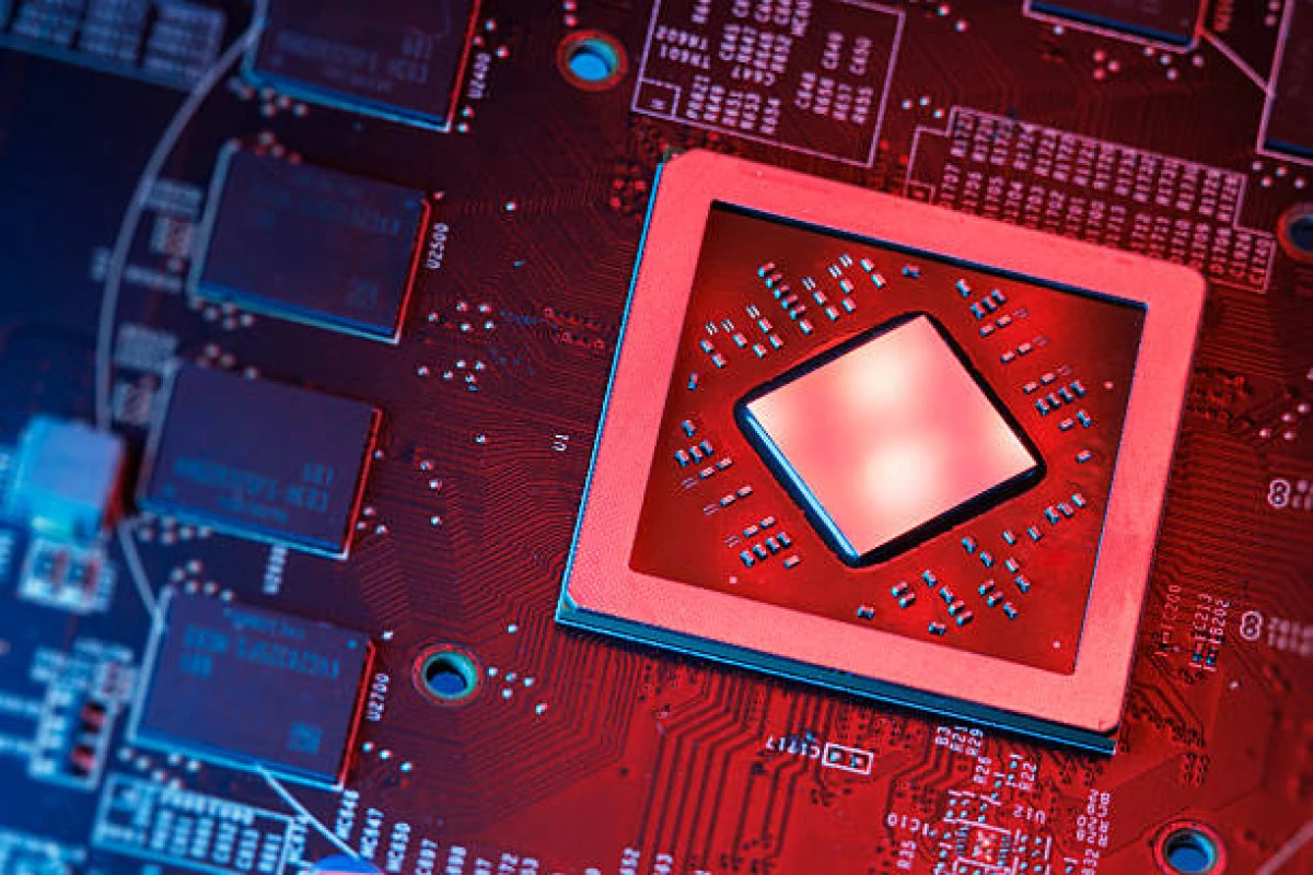 AMD&rsquo;den G&ouml;m&uuml;l&uuml; Sistemlerde Yapay Zek&acirc; Devrimi: Yeni Asistan "AMD Ross" Duyuruldu