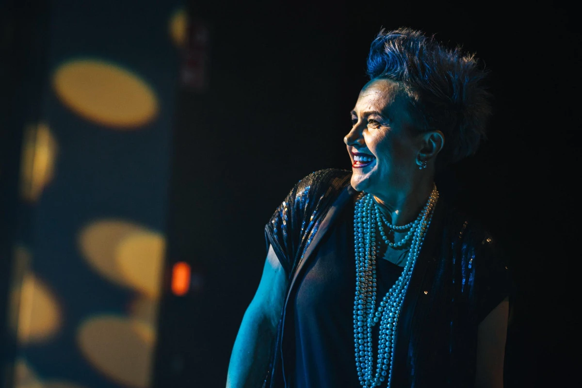 Amira Medunjanin&rsquo;den İstanbul&rsquo;da Duygu Y&uuml;kl&uuml; M&uuml;zik Yolculuğu