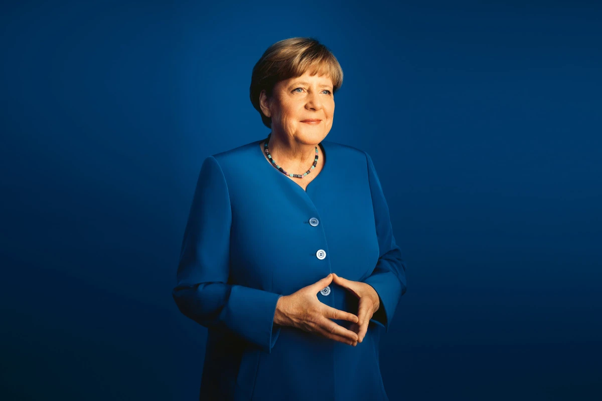 Angela Merkel&rsquo;in Merakla Beklenen Kitabı Okurla Buluştu