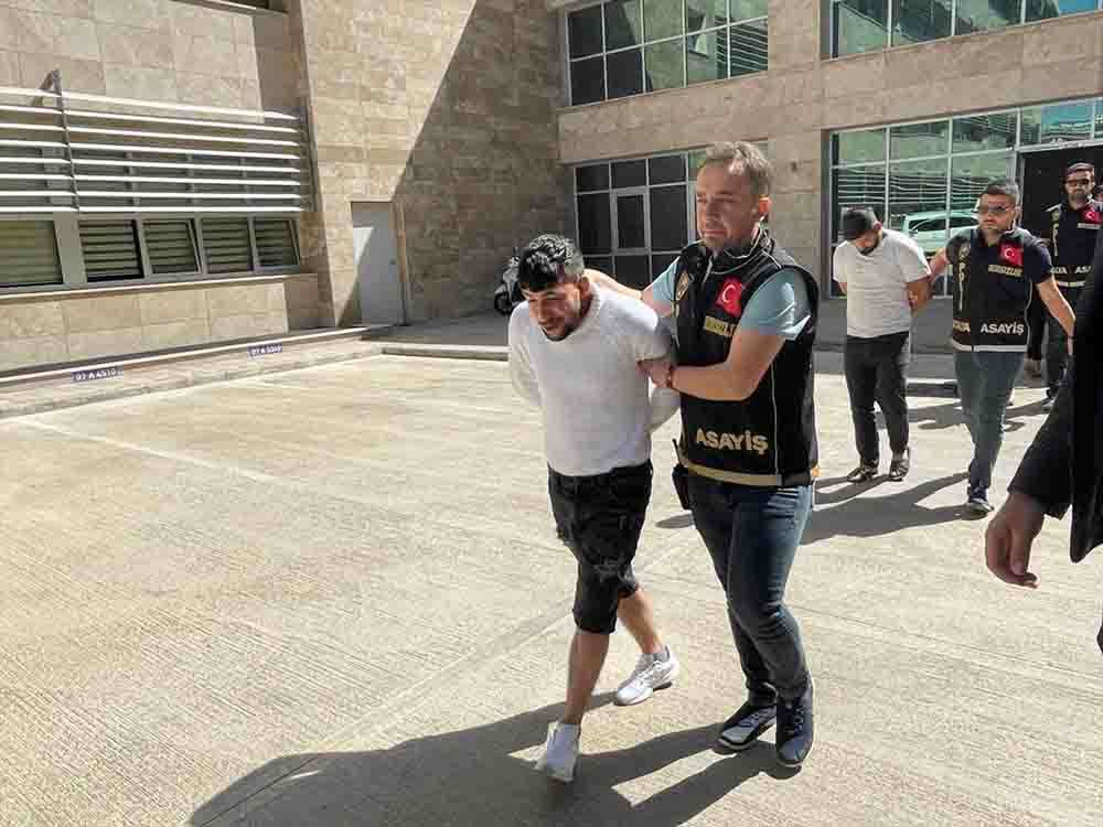 Antalya'da hırsızlık operasyonunda 11 kişi yakalandı