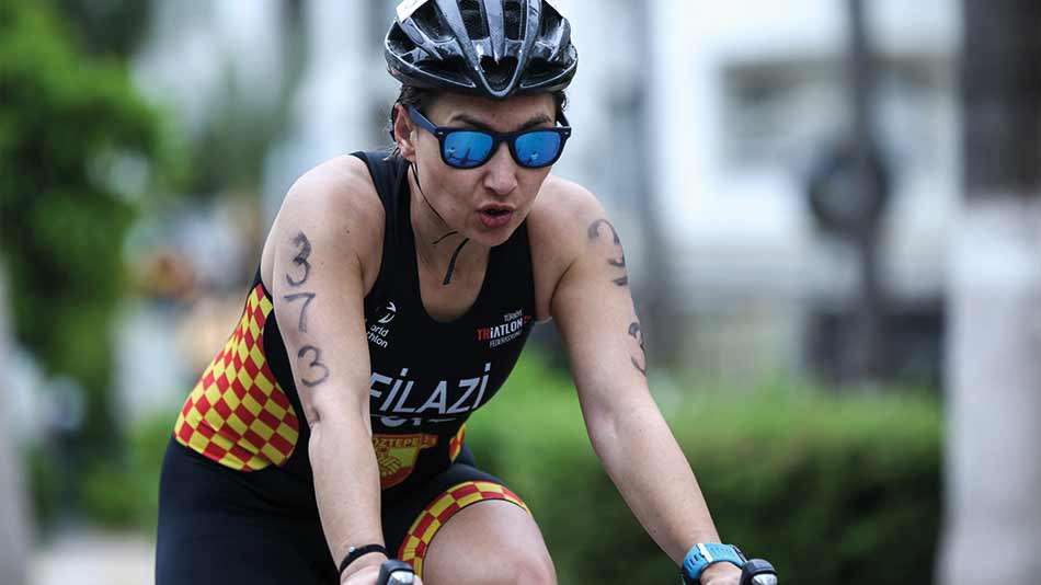 Avrupa Triatlon Kupası ikinci gün yarışları Mersin'de başladı