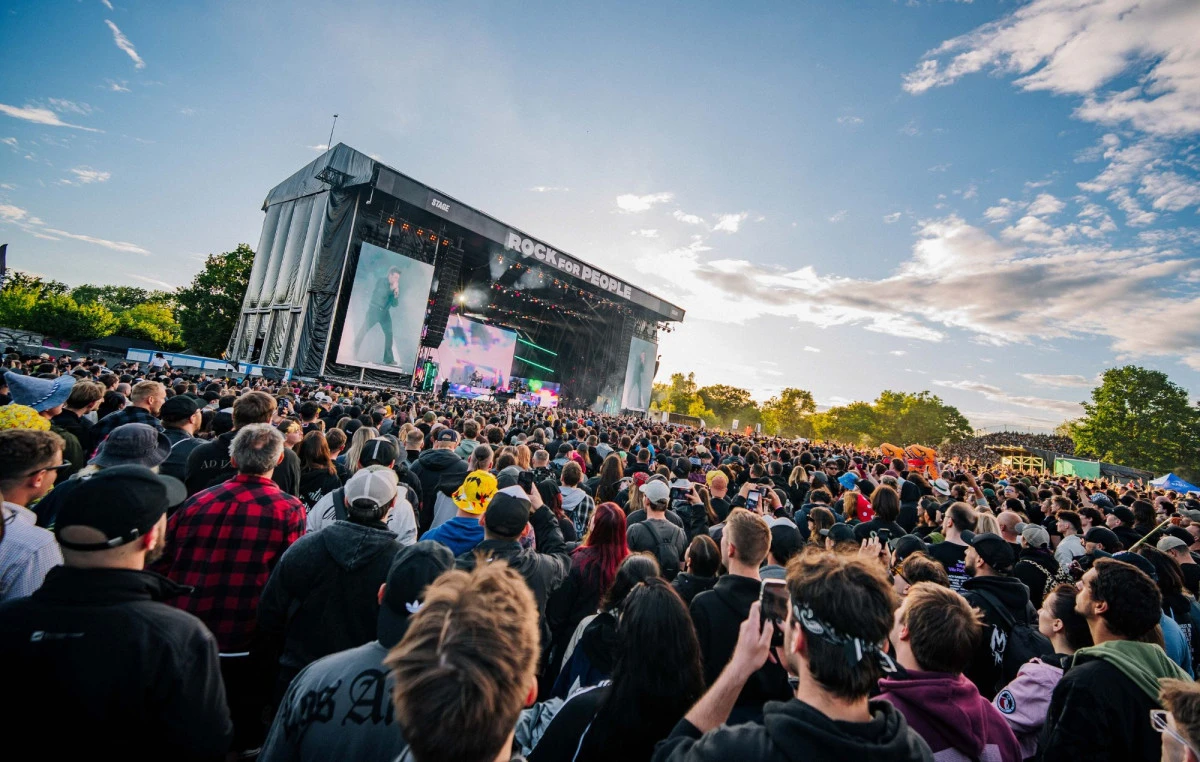 Blink-182 ve Faith No More &Ccedil;ekya&rsquo;da Sahne Alıyor: Rock For People Heyecanı