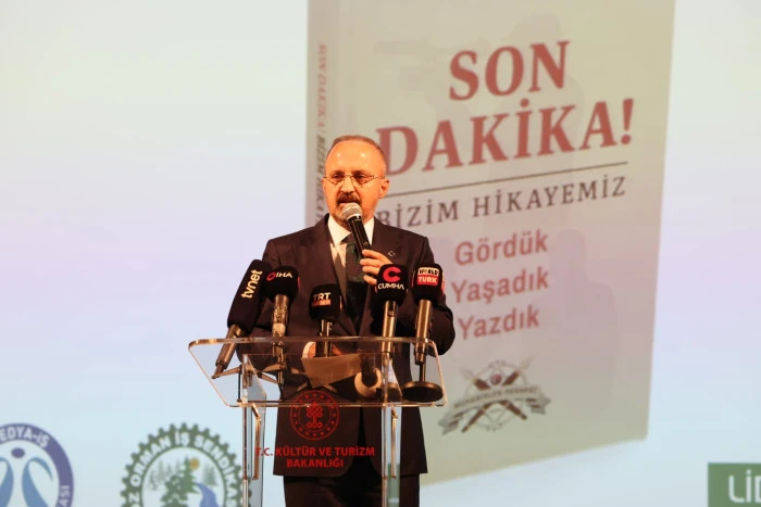 Bülent Turan’dan Yapay Zekâ Vurgusu: “Muhabirlik Ruhu Asla Yok Olmaz”