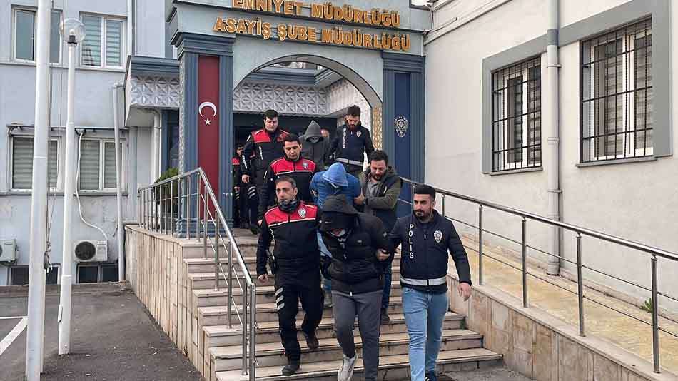 Bursa merkezli fuhuş operasyonunda 12 şüpheli adliyede