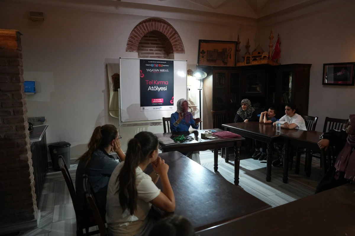 Bursa'da Tel Kırma Tekniği Uygulamalı Olarak Anlatıldı!