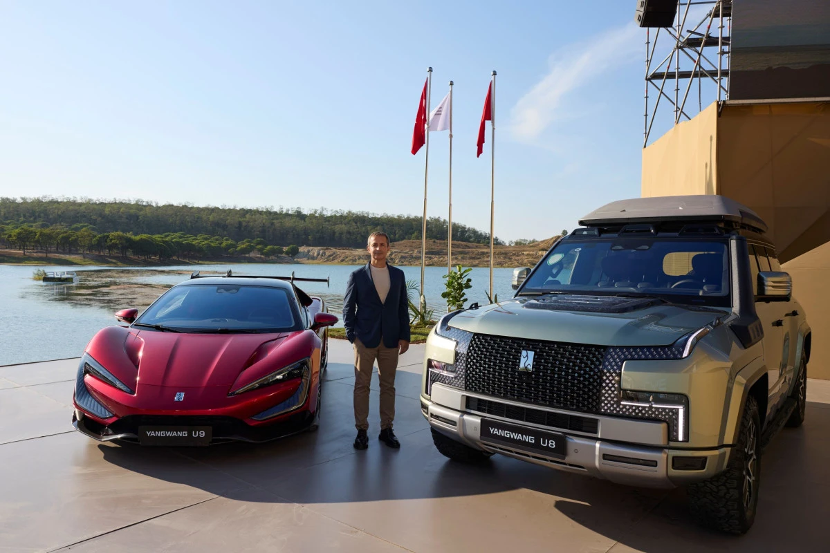 BYD Türkiye, Yüzen, Kendi Etrafında Dönen ve Zıplayabilen Araçlarıyla Türkiye’de Teknoloji Şovu Yaptı