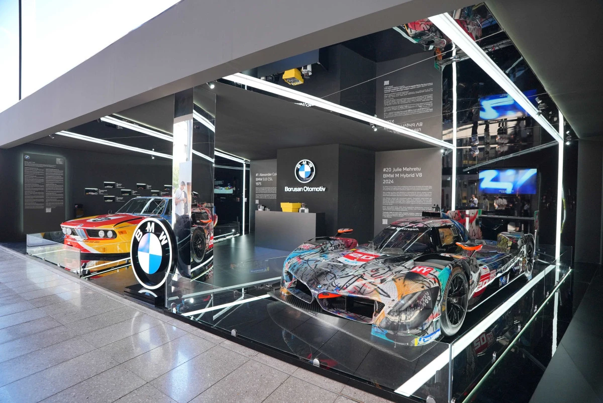 Calder’den Mehretu’ya: BMW Art Car’ların ilk ve son eseri İstanbul’da buluştu