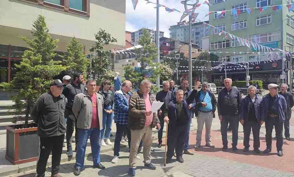 Çay üreticilerinin tepkisi devam ediyor 