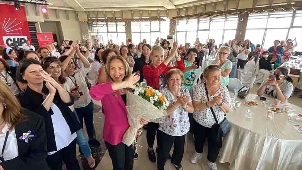 CHP Kadın Kolları Genel Başkanı Nazlıaka, Zonguldak'ta konuştu