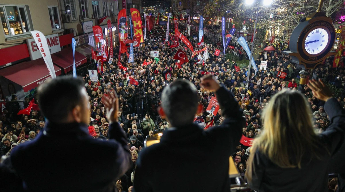 CHP'den Kağıthane'de Erken Se&ccedil;im Muhtırası, 2026 Kesin Se&ccedil;im Yılı Olacak!