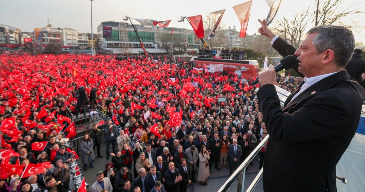 CHP'den  Yalova Meydanı&rsquo;nda Sandık İradesi ve Vampir Polemiği