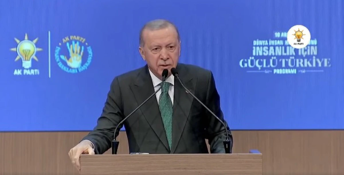 Cumhurbaşkanı Erdoğan: Türkiye Hak ve Özgürlükler Konusunda Ders Verecek Ülkedir