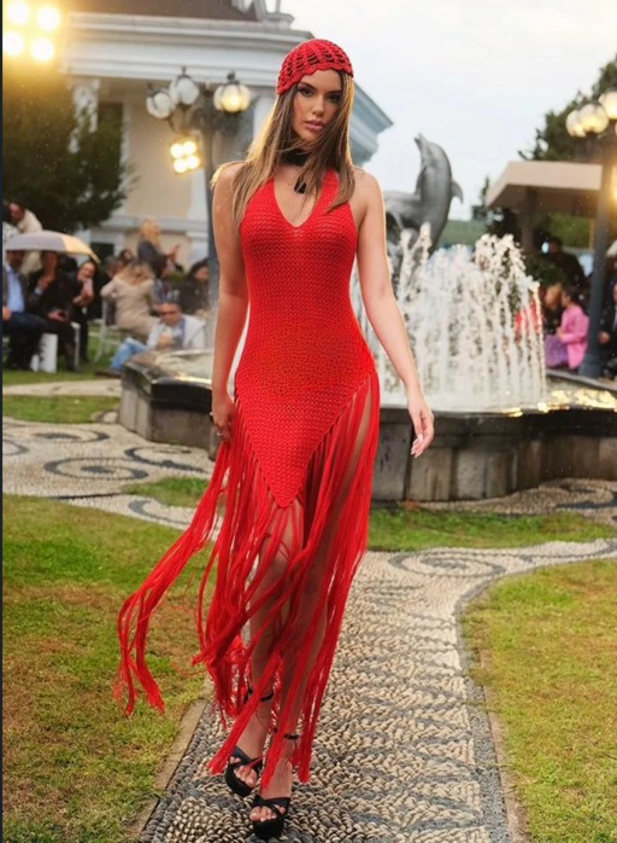 Dilara Kırmıt, Gazze İçin Podyumda!