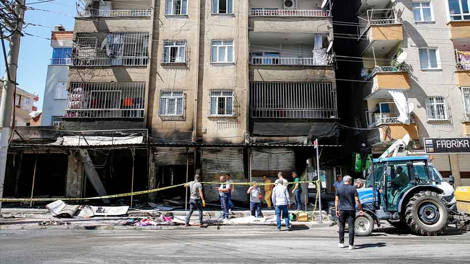 Diyarbakır'da tekstil atölyesi yangını: 1 yaralı