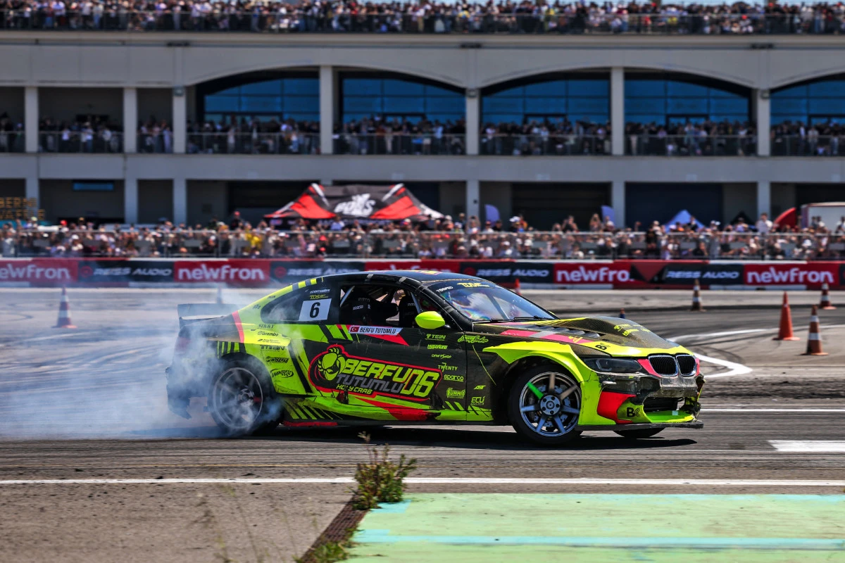Drift Tutkunları 21 Haziran Pazar G&uuml;n&uuml; Ekran Başına ve Trib&uuml;nlere: Adrenalin Dolu G&uuml;n&uuml;n Programı Belli Oldu