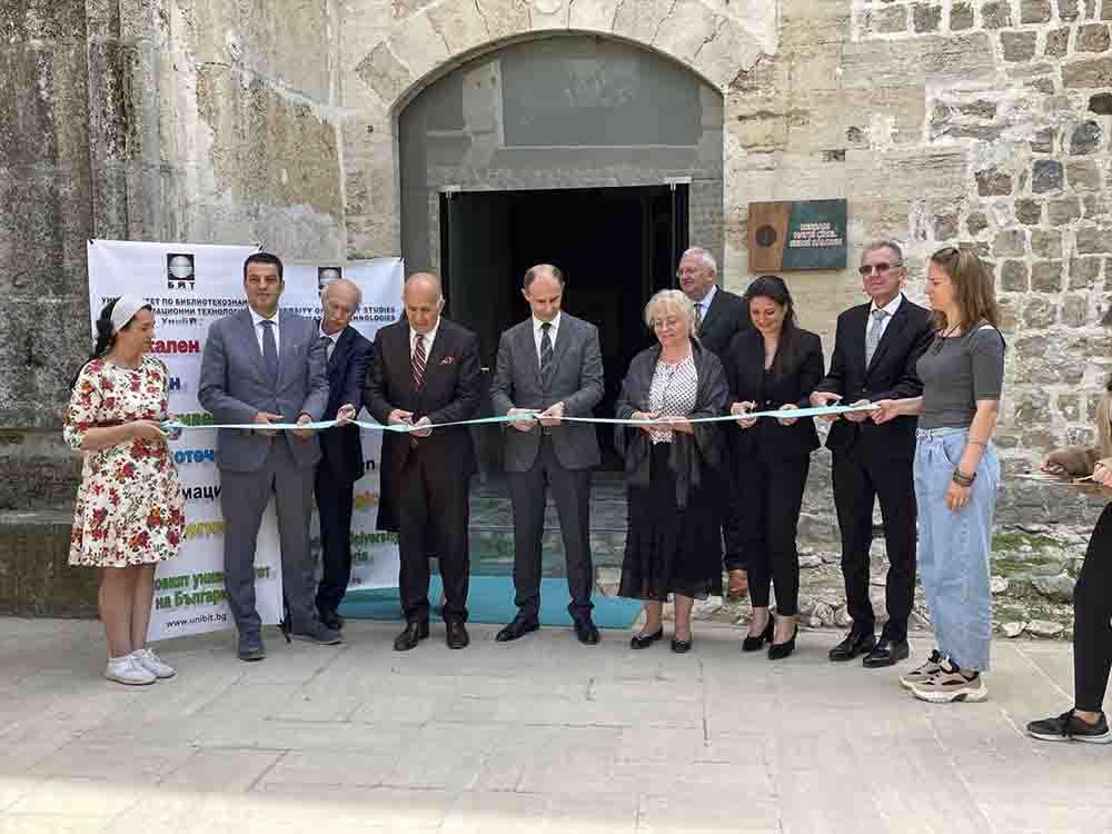 Edirne'de Yaşayan Geleneklere Yolculuk sergisi açıldı