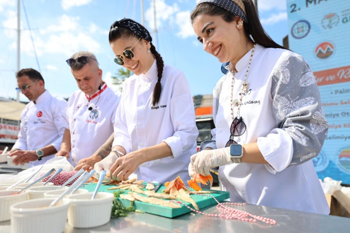 Ege&rsquo;nin Lezzet Buluşması: 2. Marmaris Deniz &Uuml;r&uuml;nleri Festivali Selimiye&rsquo;de Başladı