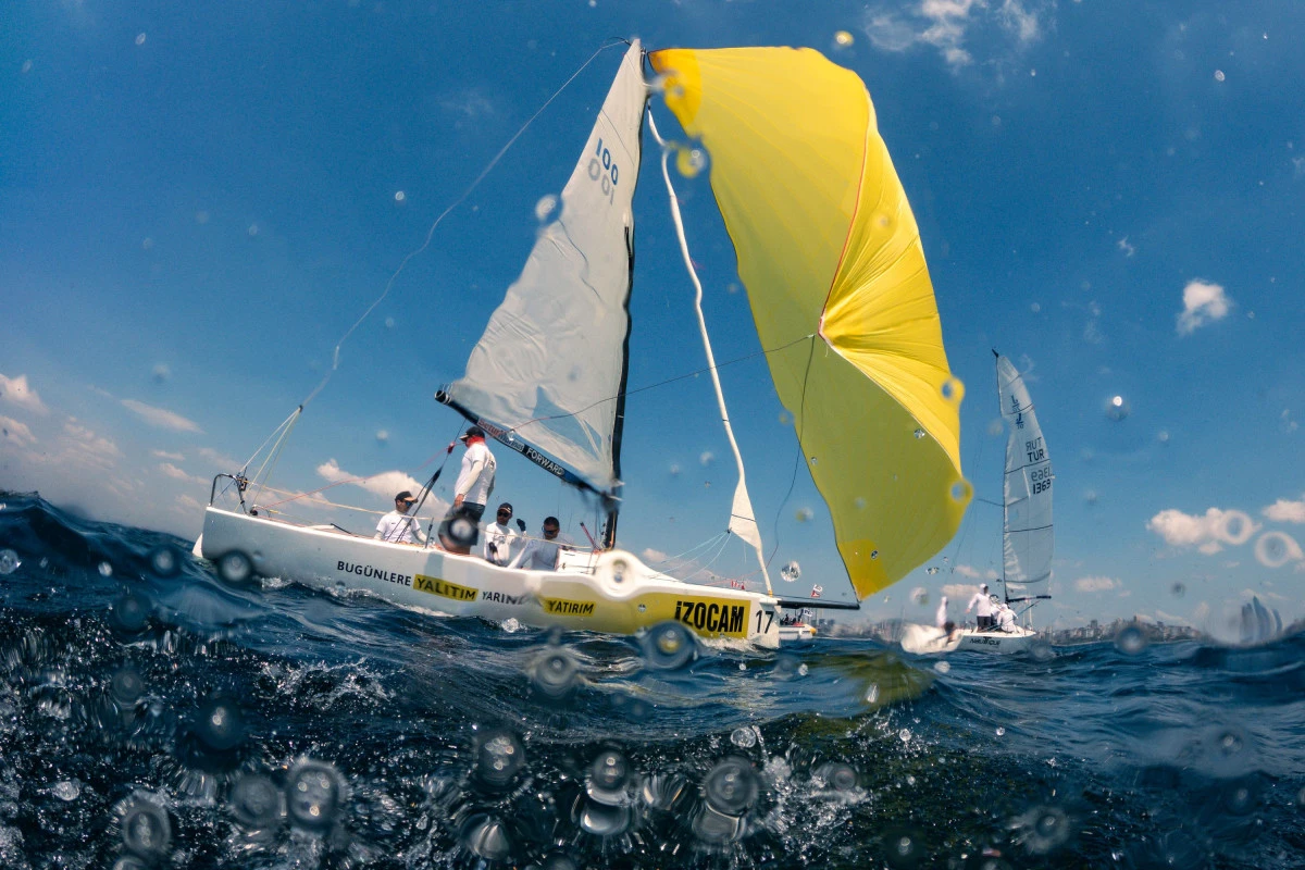 Eker Olympos Regatta'da B&uuml;y&uuml;k Heyecan: D&uuml;men B&uuml;k&uuml;lm&uuml;yor, Rekabet B&uuml;y&uuml;yor!