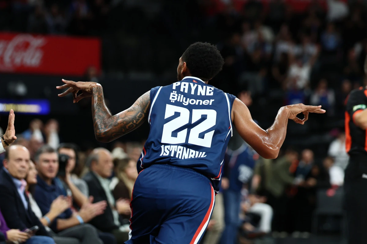 EuroLeague&rsquo;de Dev Randevu: Anadolu Efes Evinde Panathinaikos AKTOR&rsquo;u Ağırlıyor!
