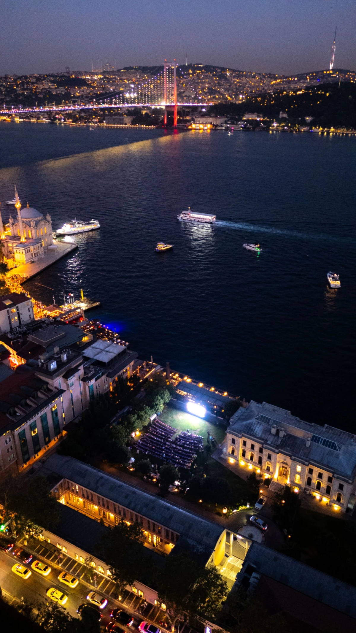 Feriye’de açık hava sineması ekim ayındaki gösterilecek La La Land filmiyle sona eriyor