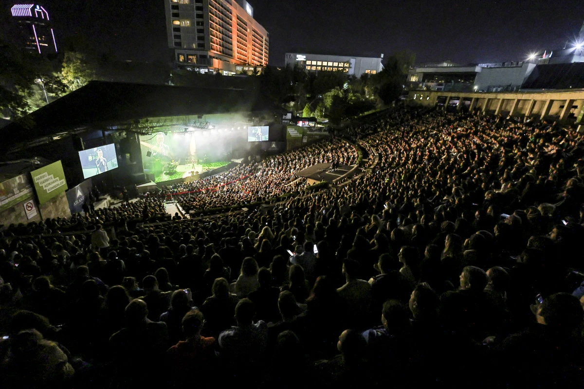 Harbiye'de Sold Out Rekoru: Paribu Konserleri 26 Gösteriyle Yaza İmza Attı!