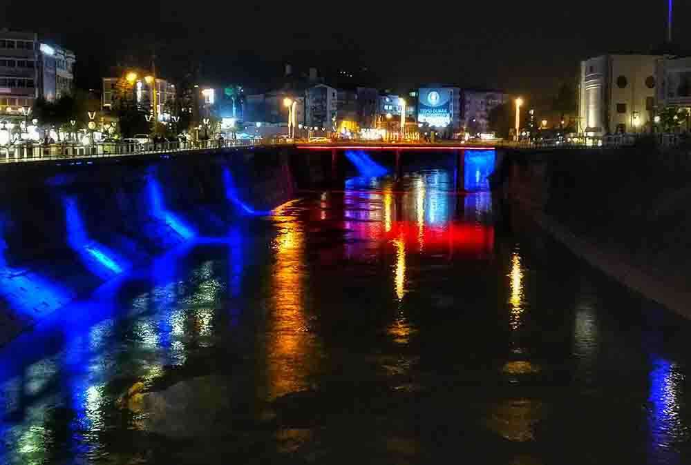 Hatay ışıkları mavi kırmızı