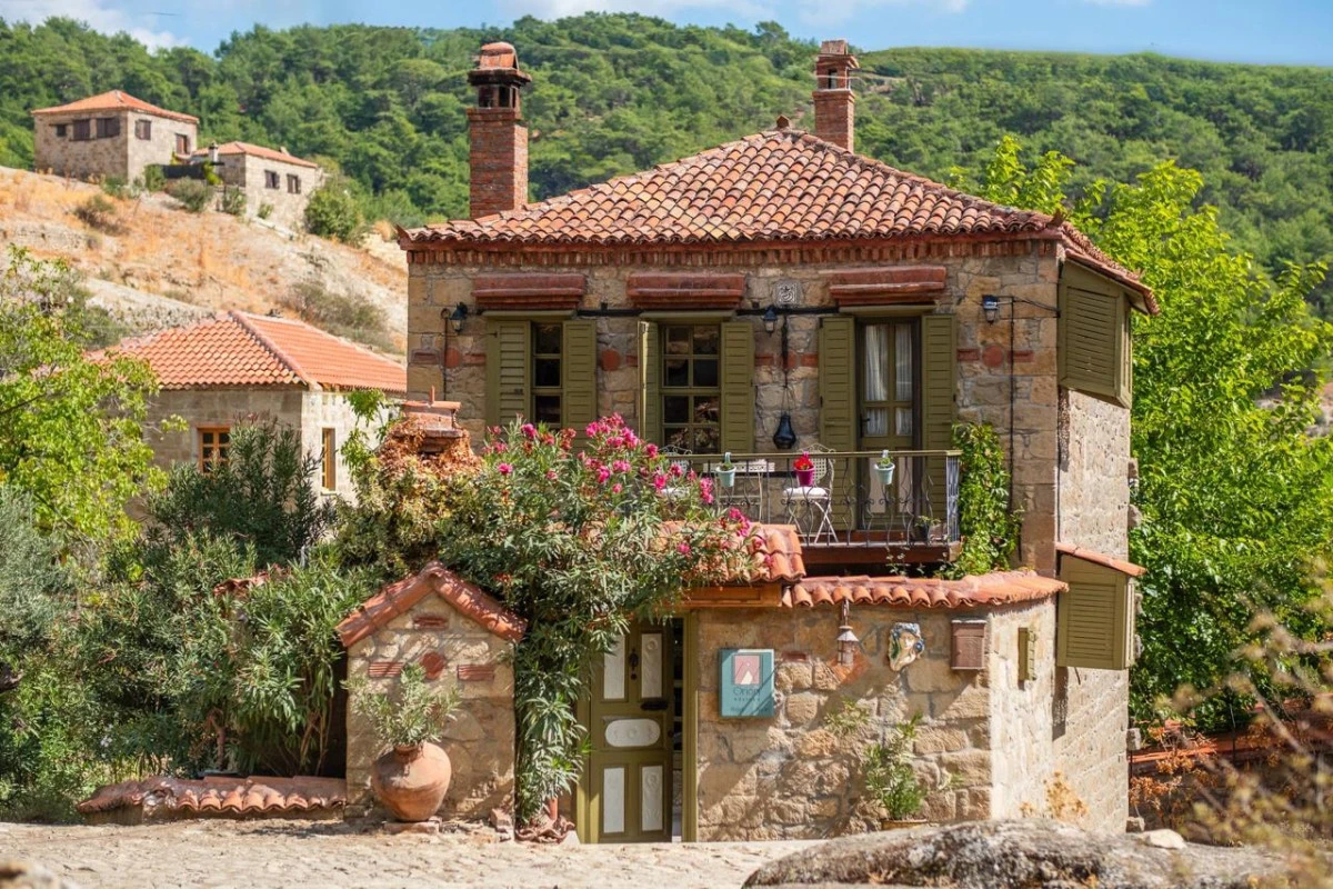 İçsel Yolculuk İçin Sakin Bir Durak: Orion Adatepe’de Kendinizle Buluşun