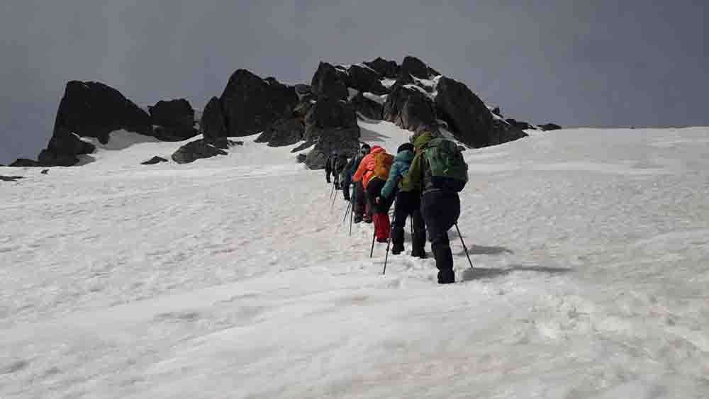 İstanbullu dağcılar Köroğlu Dağı'nın zirvesine tırmandı 