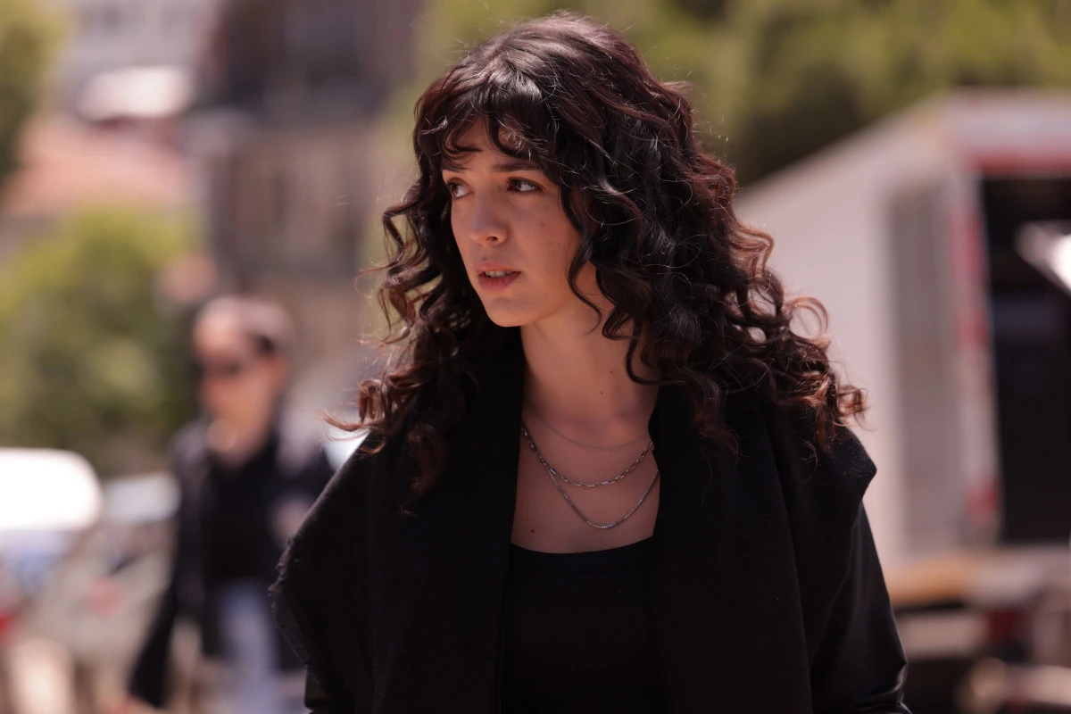 Karga7 Pictures İmzalı Ezberbozan Dizi Alıkara Karakter Afişleri Ziyaret&ccedil;ilerle Buluştu!