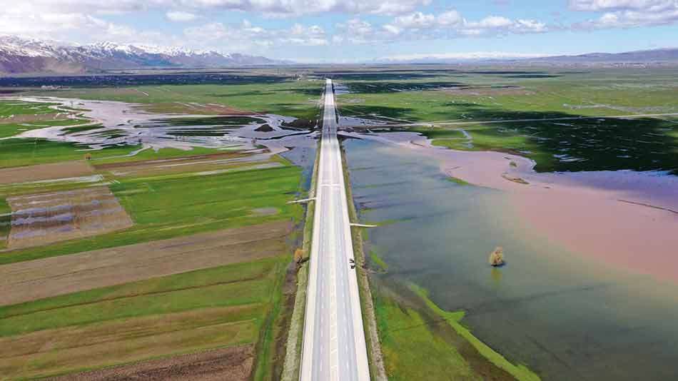 Karların erimesiyle Muş Ovası'ndaki bazı araziler suyla kaplandı