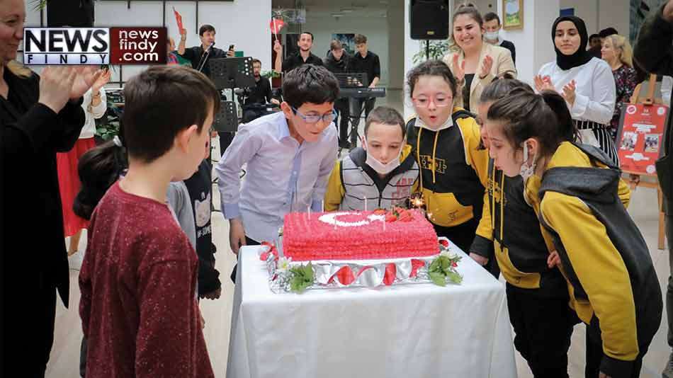 Kastamonu'da özel çocuklar 23 Nisan Partisi'nde eğlendi