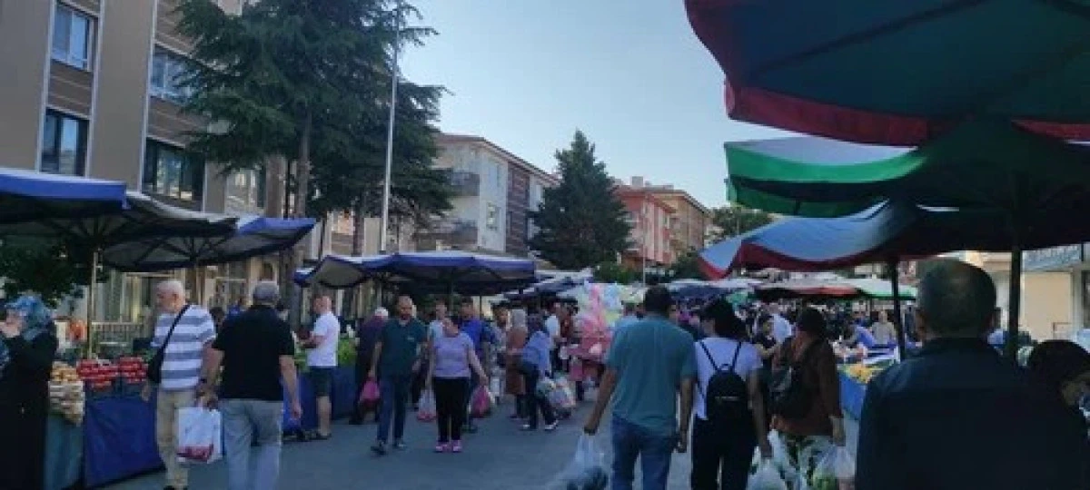Ke&ccedil;i&ouml;ren Ayvalı &Ccedil;arşamba Pazarı&rsquo;nda Halk Buluşması: &Ouml;zarslan Sorunları Yerinde Dinledi 11 Şubat 2026