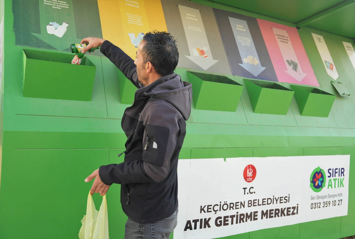 Keçiören Belediyesi, İlçe Genelinde 65 Mobil Merkez ve Özel Kutularla Sıfır Atık Hedefine Büyük Katkı Sağlıyor