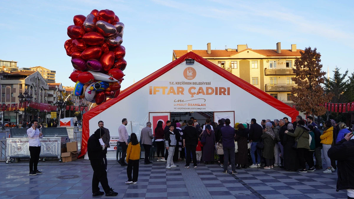 Ke&ccedil;i&ouml;ren&rsquo;de 15 noktada bereket sofraları kuruluyor