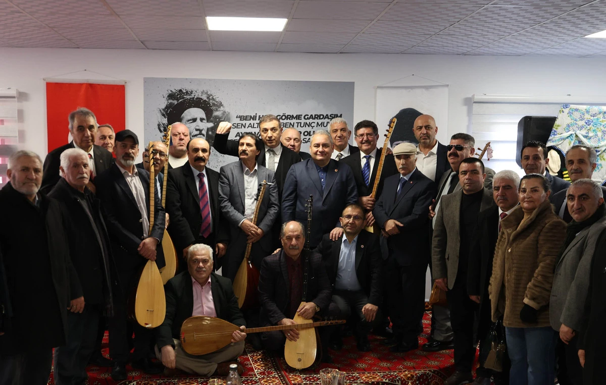 Ke&ccedil;i&ouml;ren&rsquo;de Anadolu R&uuml;zg&acirc;rı: &Acirc;şıklar Kıraathanesi T&ouml;renle Hizmete A&ccedil;ıldı