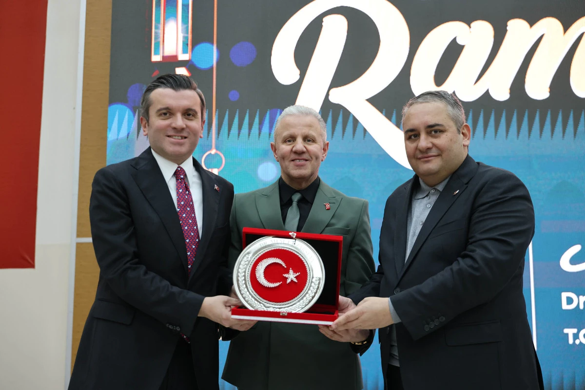 Ke&ccedil;i&ouml;ren&rsquo;de: Başkan &Ouml;zarslan Ordulu Dernekleri Ağırladı