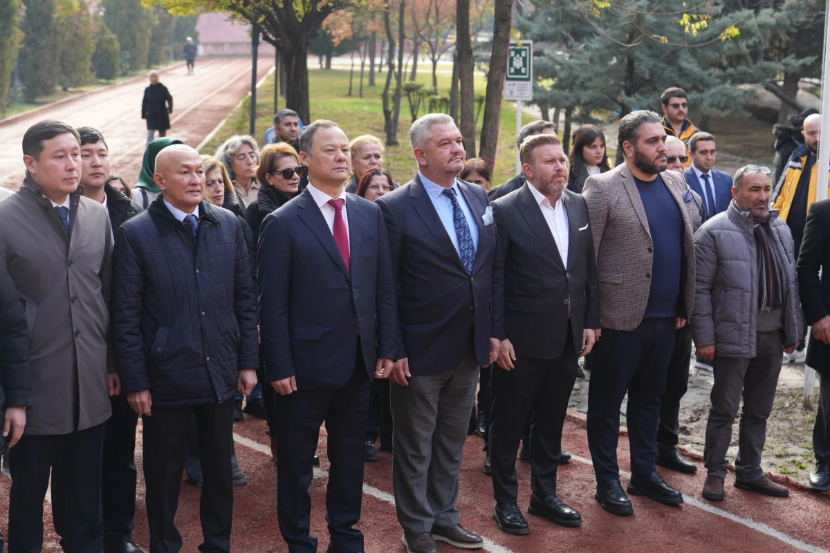 Keçiören'de Cengiz Aytmatov 97. Doğum Yılında Anıldı