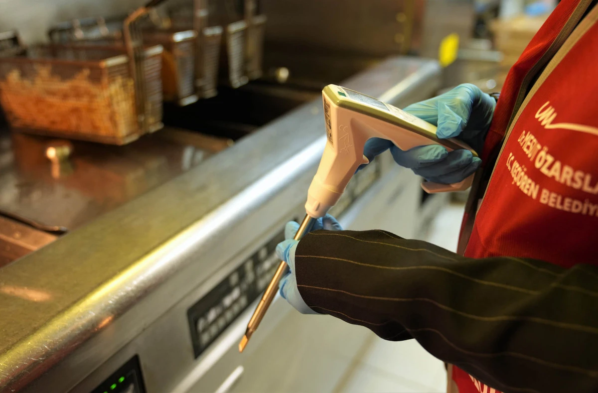 Ke&ccedil;i&ouml;ren&rsquo;de Mutfaklara Sıkı Denetim: Atık Yağlar Mercek Altında!