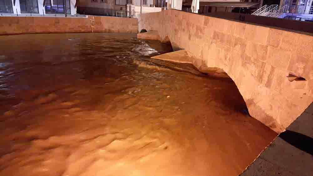 Konya'daki Çarşamba Çayı'nda su seviyesi kritik seviyeye yükseldi