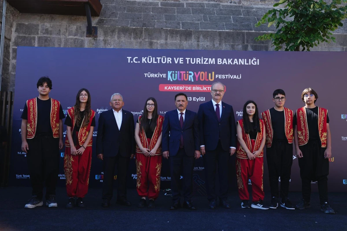 K&uuml;lt&uuml;r Yolu Festivali&rsquo;nin 17&rsquo;nci Durağı Kayseri Oldu: Dokuz G&uuml;nl&uuml;k Dev Maraton Başladı!