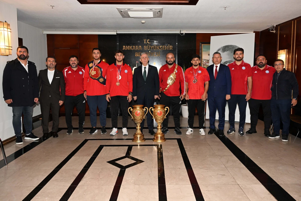 Mansur Yavaş'tan ASKİ Spor G&uuml;reş&ccedil;ilerine Tebrik: Başarılarınız &Uuml;lkemiz Adına Gurur Verici