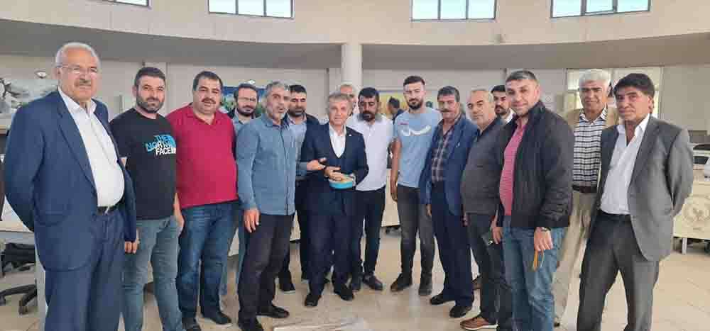 Mardin’de sezonun ilk arpa hasadı yapıldı
