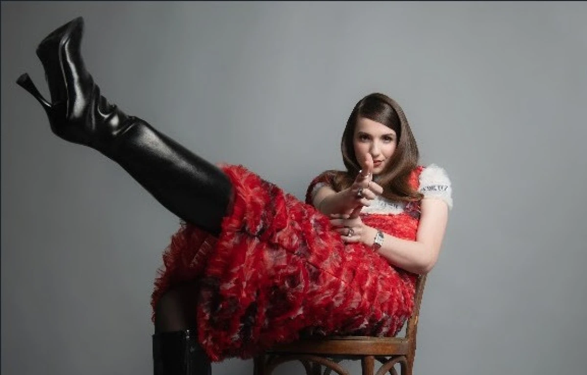 Maya Perest’in Söz ve Bestesi Kendisine Ait Yeni Parçası “Arkadaşlarım” Yayımlandı